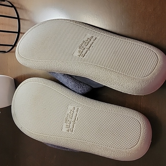 Dearfoam Womens EUC Blue Slippers Size 7-8 - Picture 3 of 4